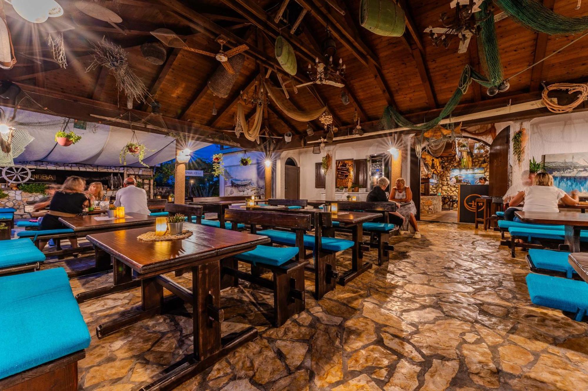 Guesthouse Kod Spavalice Vir Exteriér fotografie
