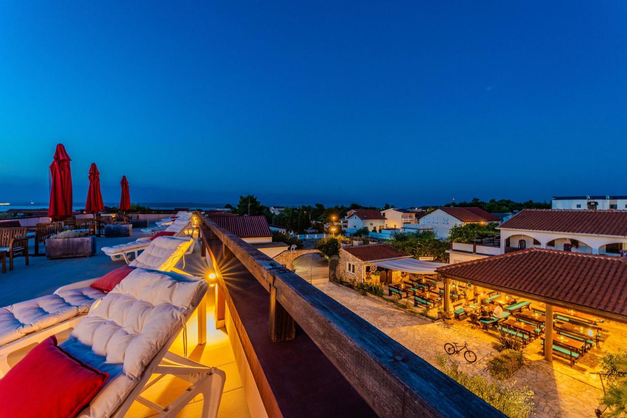 Guesthouse Kod Spavalice Vir Exteriér fotografie
