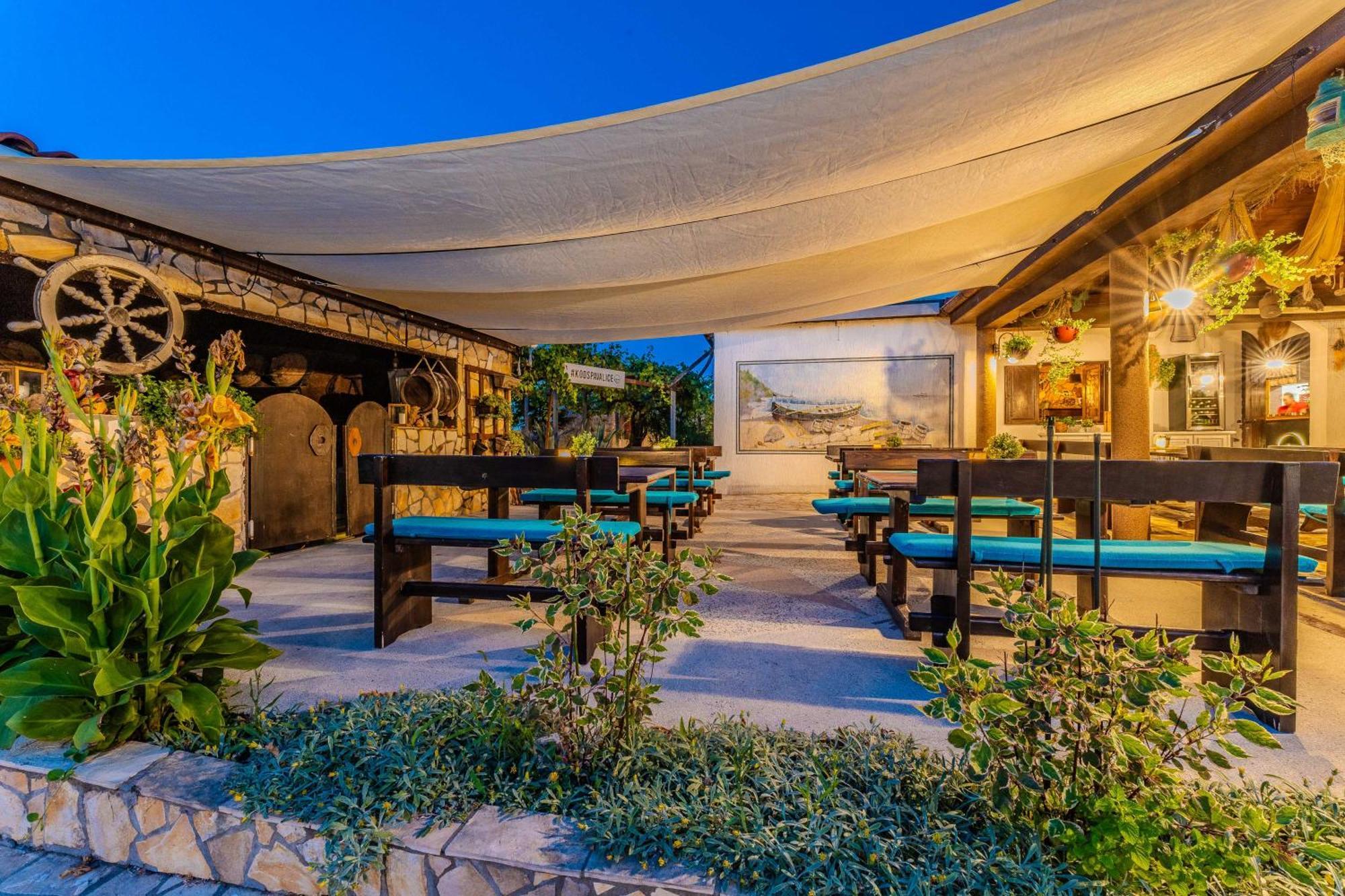 Guesthouse Kod Spavalice Vir Exteriér fotografie