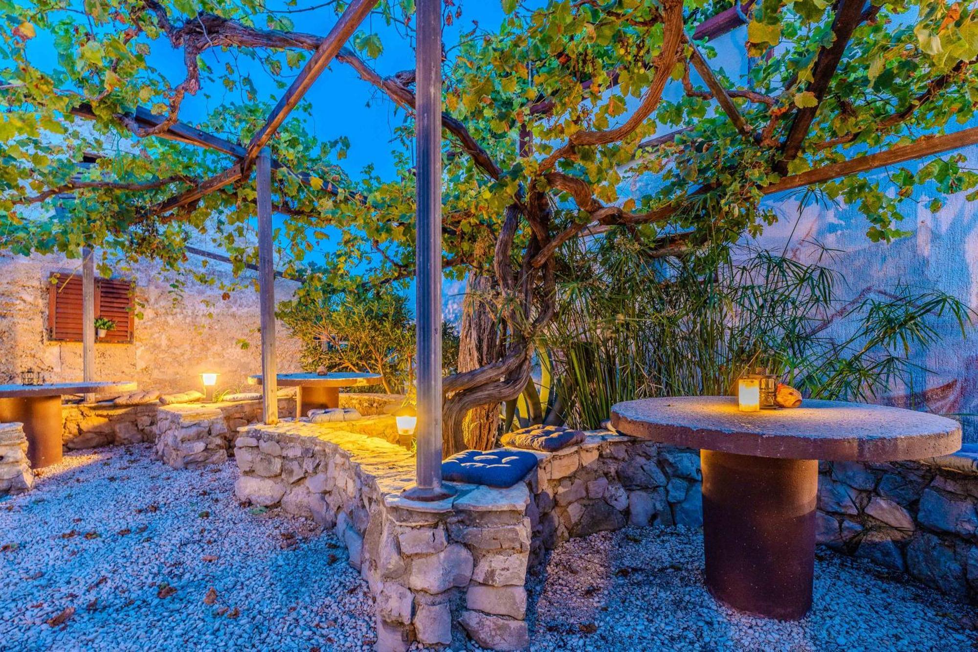 Guesthouse Kod Spavalice Vir Exteriér fotografie