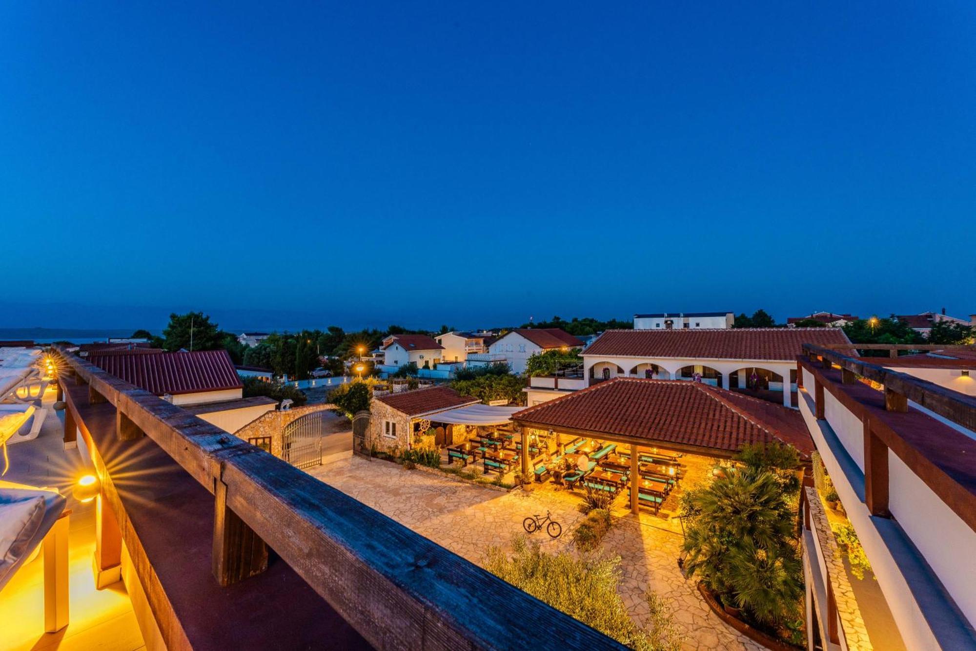 Guesthouse Kod Spavalice Vir Exteriér fotografie